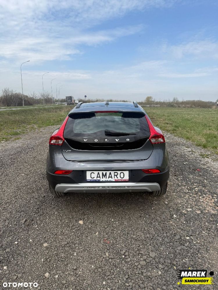 Volvo V40 Cross Country - 5