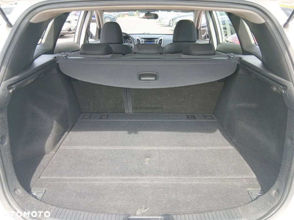 Hyundai i30 1.4 Classic + - 15
