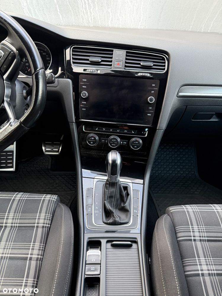 Volkswagen Golf VII 2.0 TDI BMT GTD DSG - 23