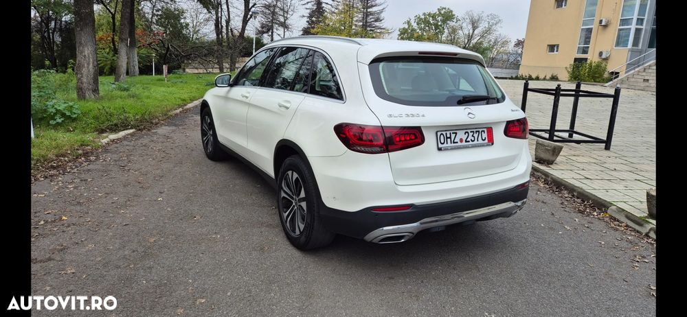Mercedes-Benz GLC 220 d 4MATIC - 18