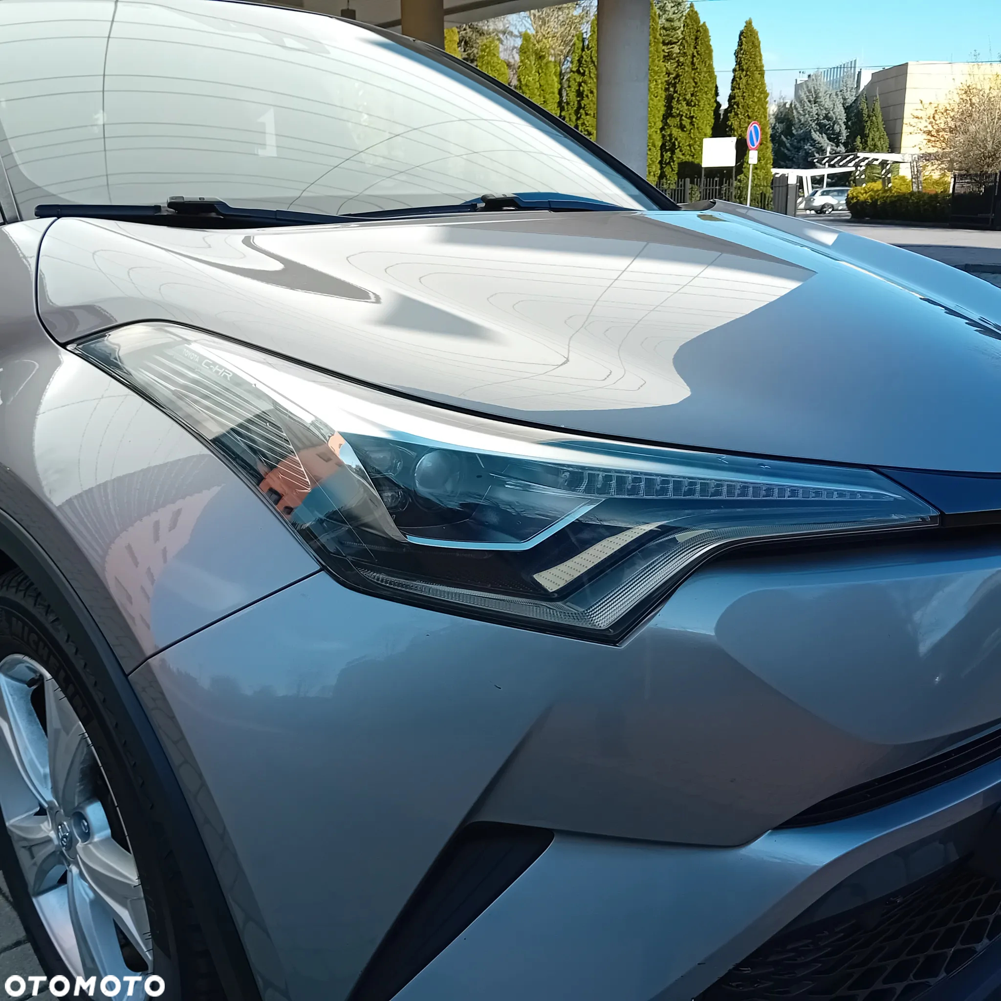 Toyota C-HR 1.8 Hybrid Neon Lime powered by JBL - 21