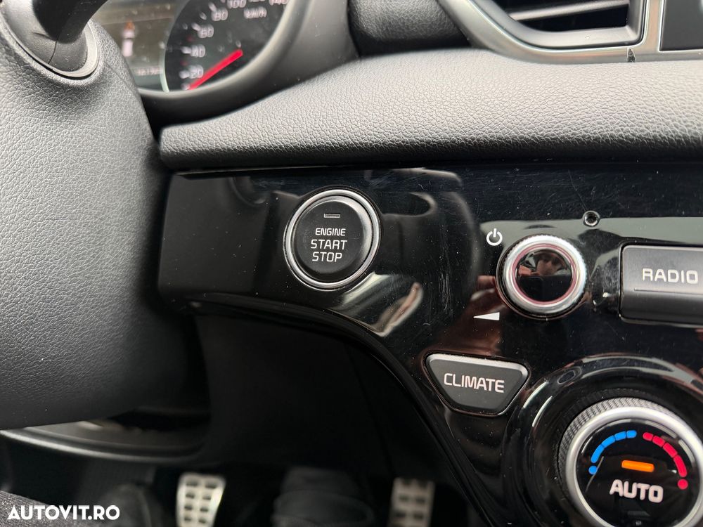 Kia Sportage 1.7 DSL MT 4x2 PREMIUM - 17