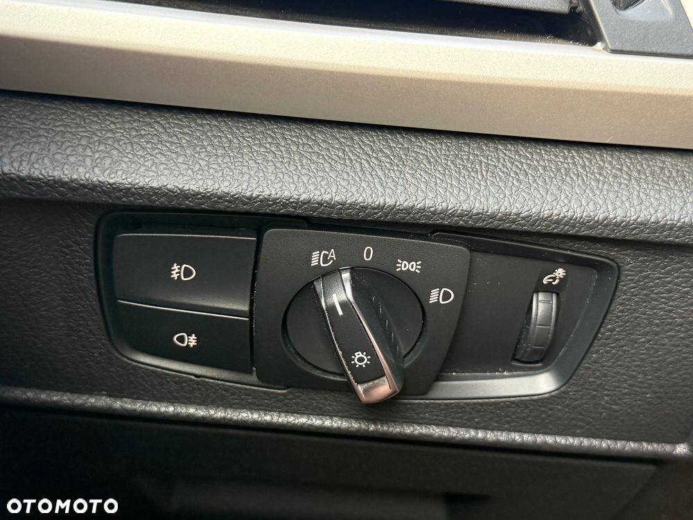 BMW Seria 1 - 24