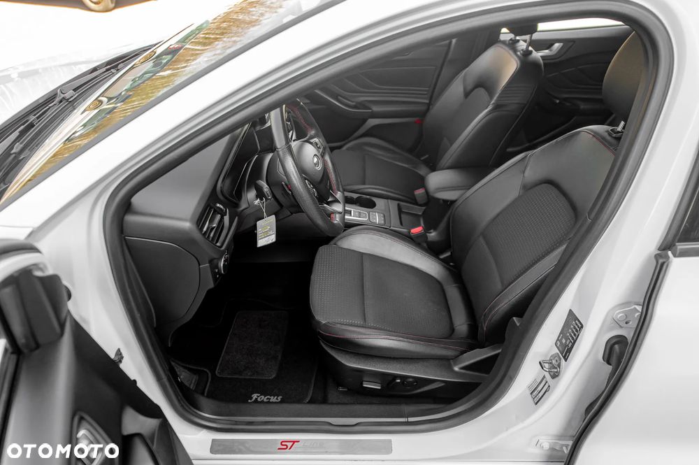 Ford Focus - 18