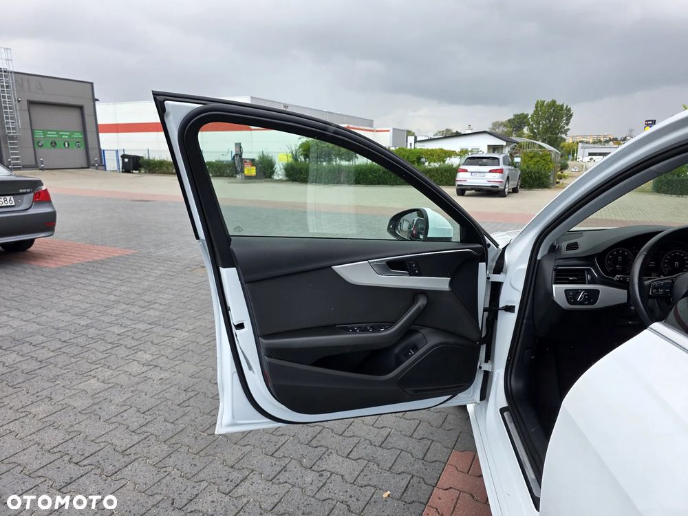 Audi A4 Avant - 11