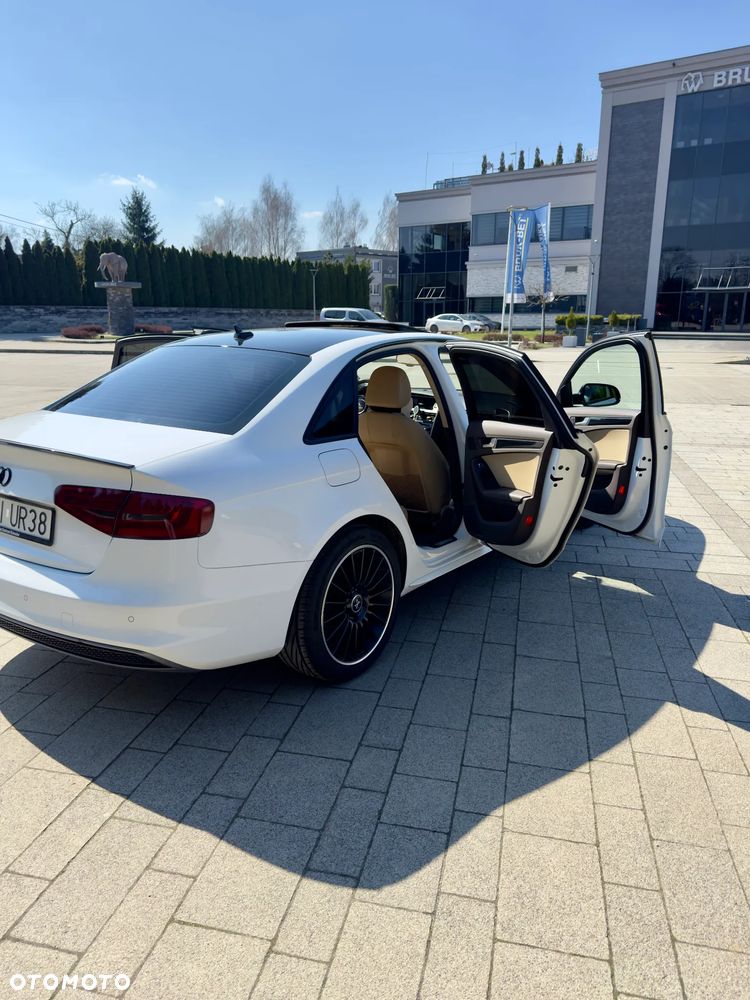 Audi A4 Limousine - 9