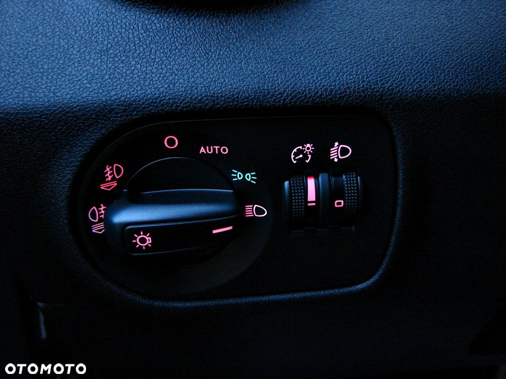 Audi A1 Sportback 1.2 TFSI S line edition m S line Sportpaket - 30