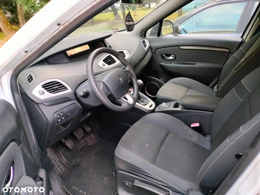 Renault Scenic TCe 130 Dynamique - 17