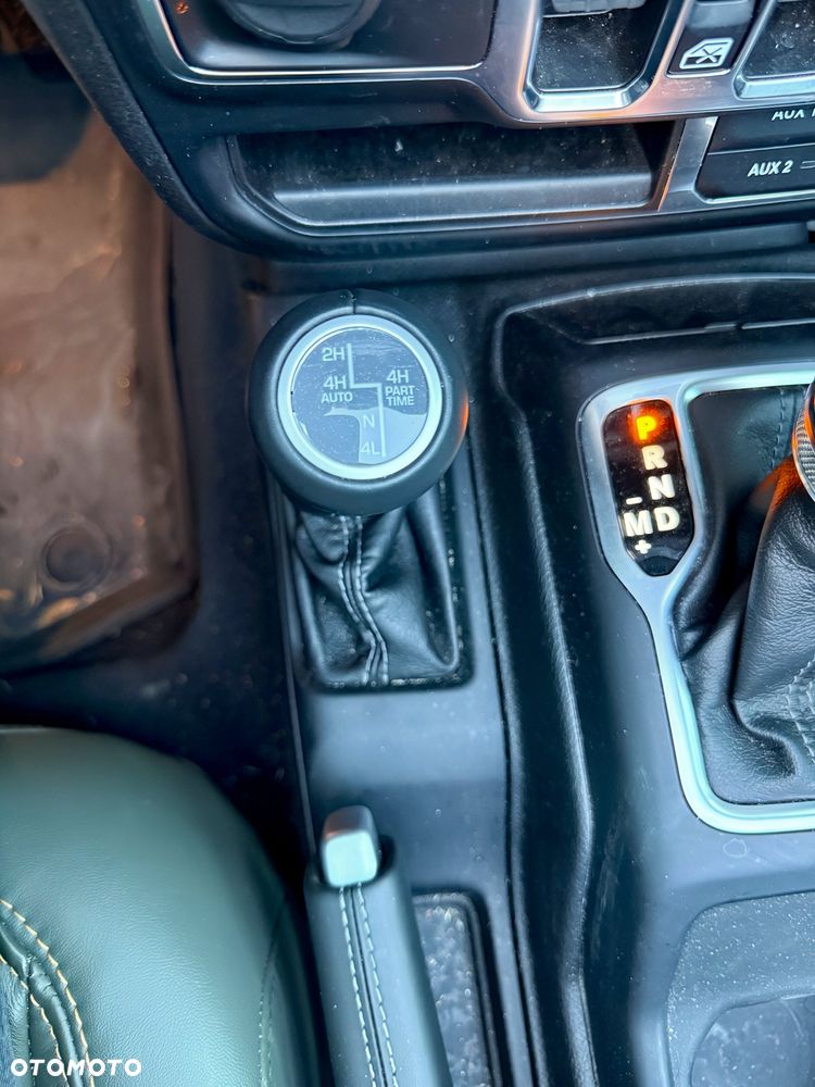 Jeep Wrangler - 15