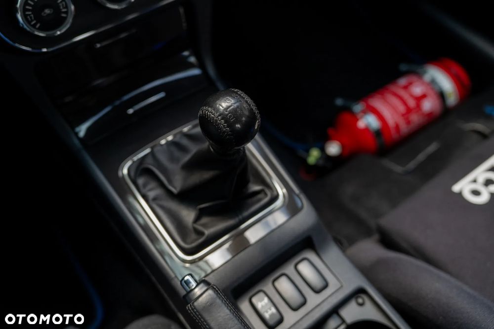 Mitsubishi Lancer Evolution GSR - 30