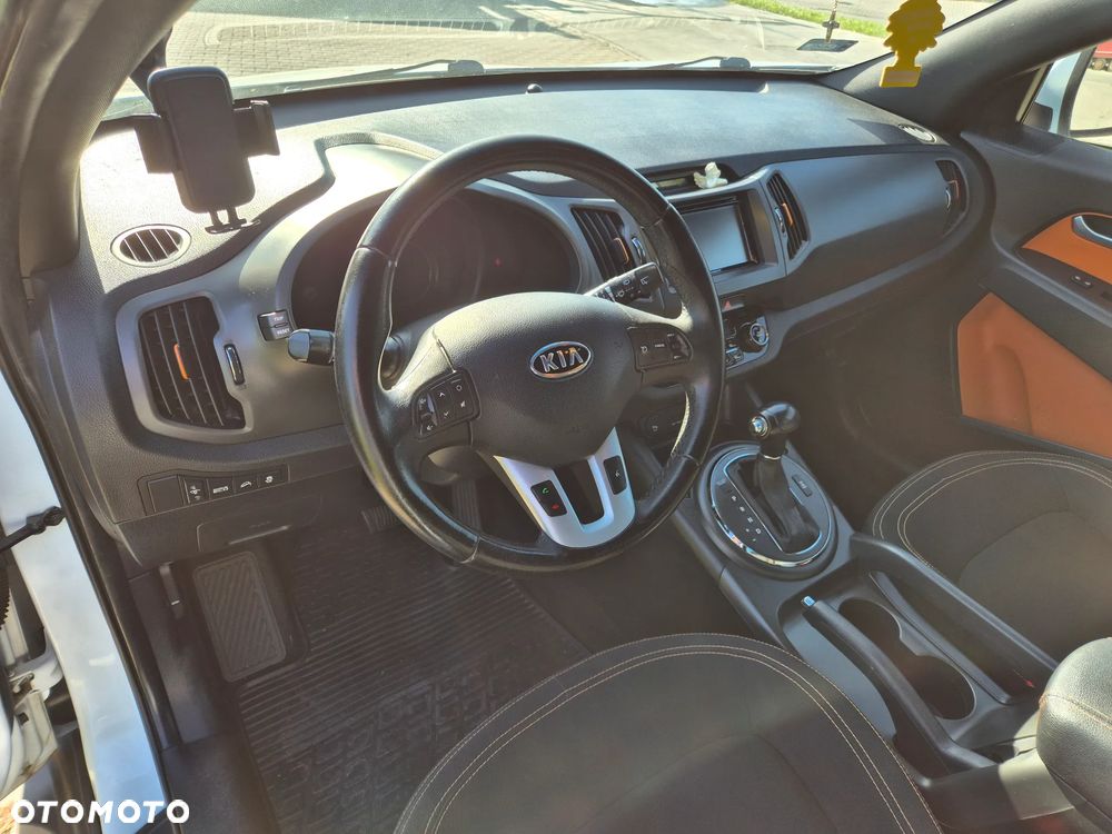 Kia Sportage - 10
