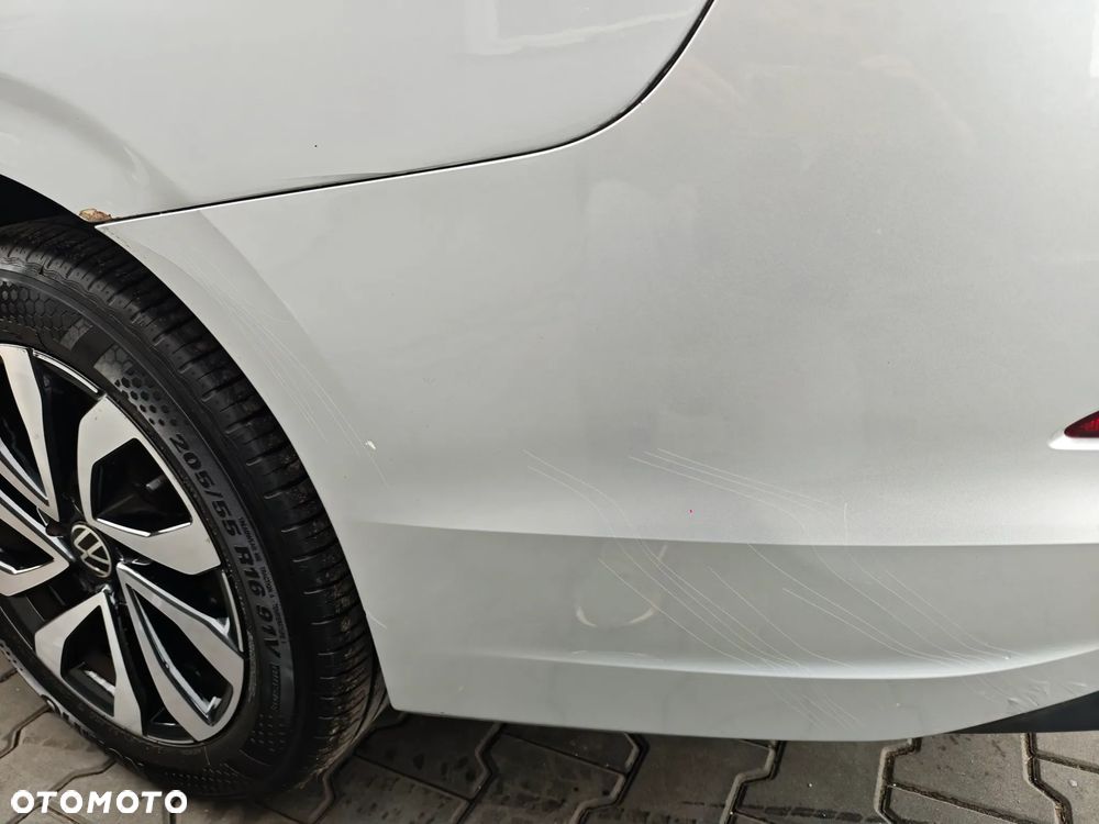 Volkswagen Golf - 17