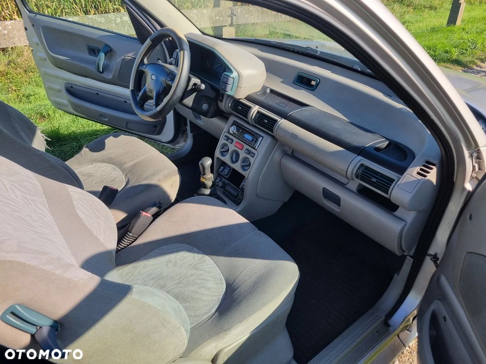 Land Rover Freelander - 15