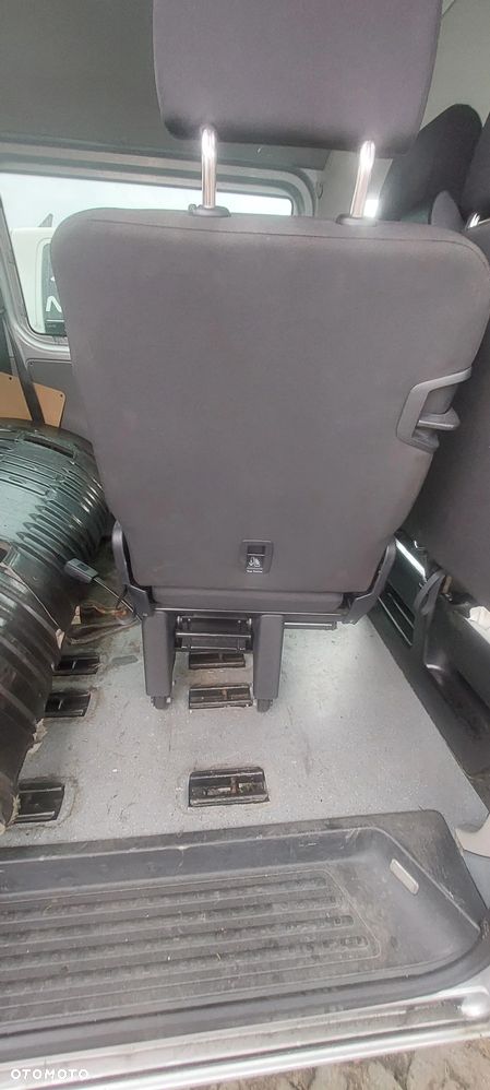 Fotel drugi rząd łamny vw t6. T6.1 - 2