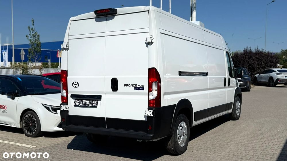 Toyota PROACE MAX - 8