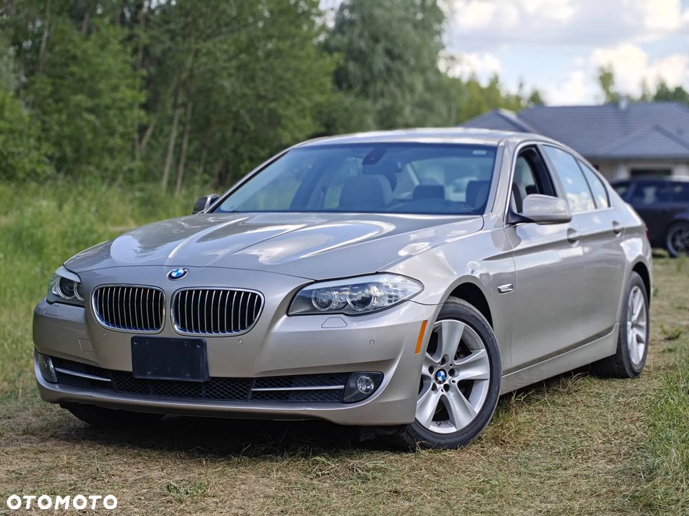 BMW Seria 5 528i Sport-Aut - 2
