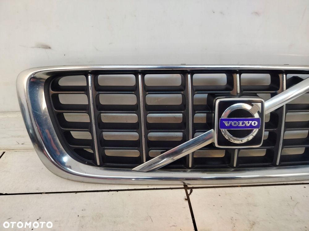 volvo v70 iii 07r- grill atrapa chłodnicy - 2