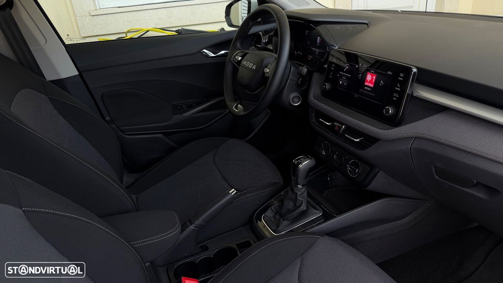 Skoda Fabia 1.0 TSI Selection DSG - 25