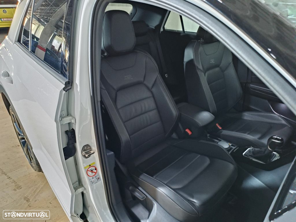 VW T-Roc 2.0 TDI R-Line DSG - 29