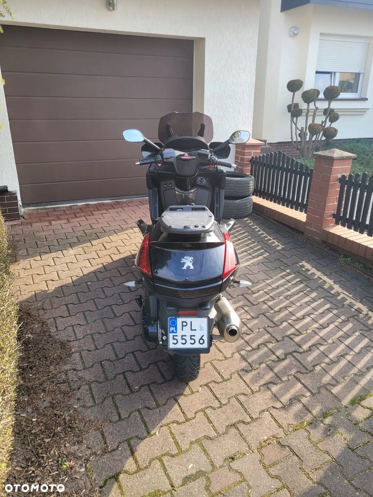 Peugeot Metropolis - 5