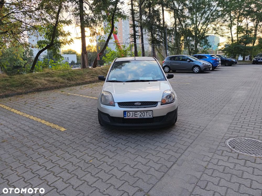 Ford Fiesta - 3