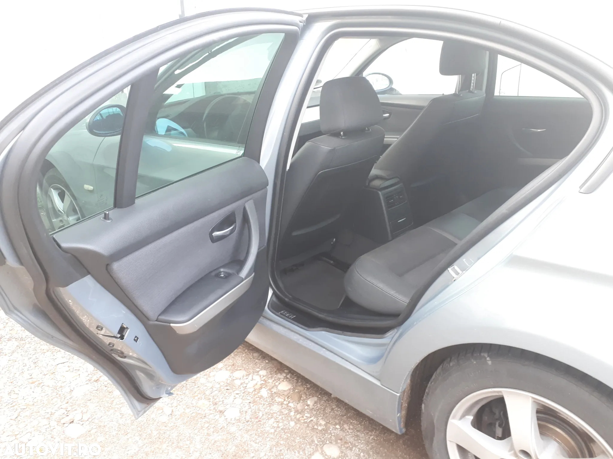 BMW Seria 3 320d - 16