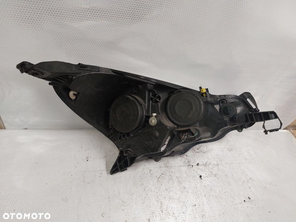 .  LAMPA PRZOD PRZEDNIA LEWA CITROEN DS3 - 4