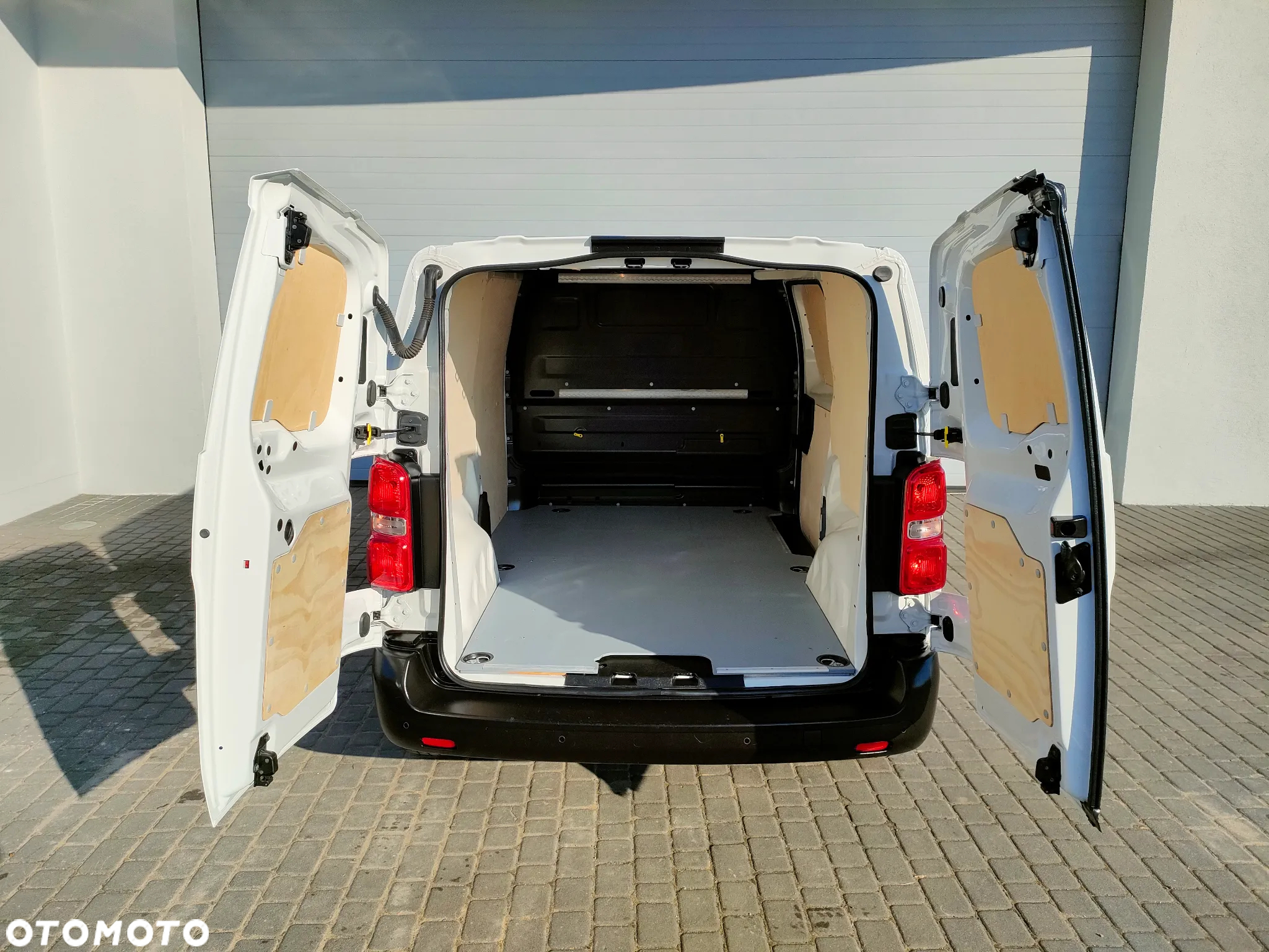 Opel Vivaro - 22