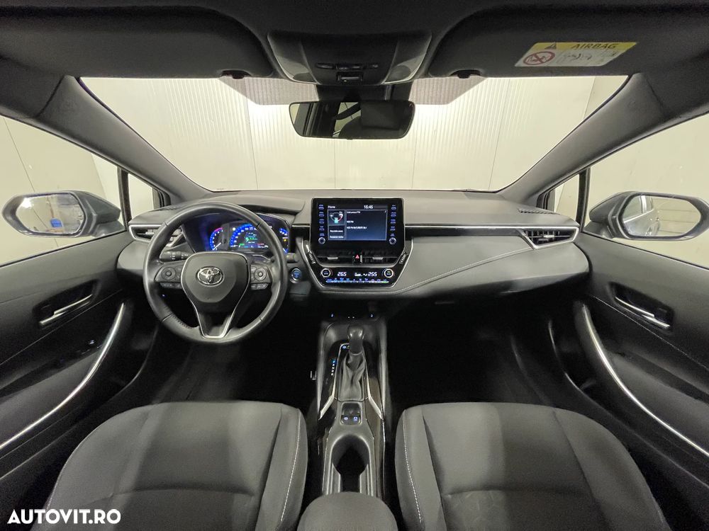 Toyota Corolla 1.8 Hybrid Comfort - 7