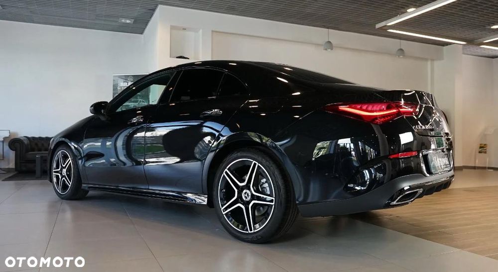 Mercedes-Benz CLA 200 AMG Line 7G-DCT - 1