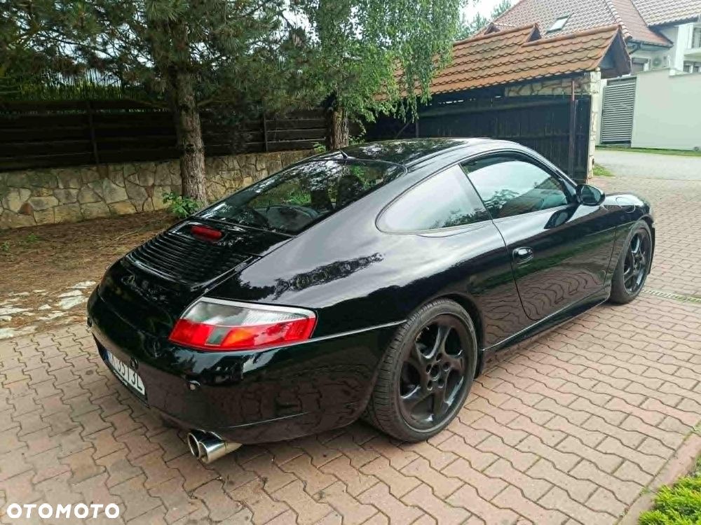 Porsche 911 Carrera - 6