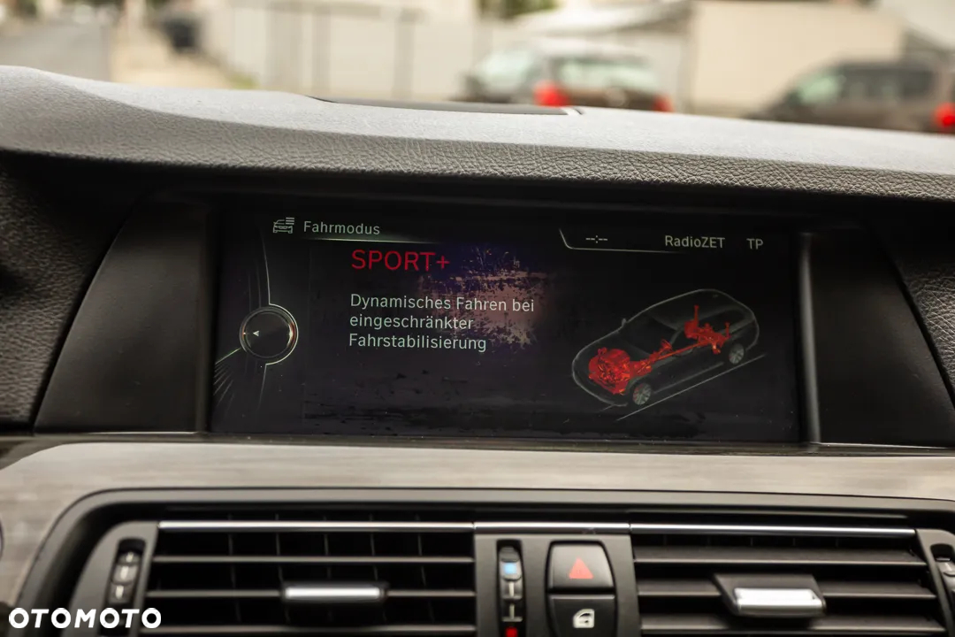 BMW Seria 5 530d xDrive - 37