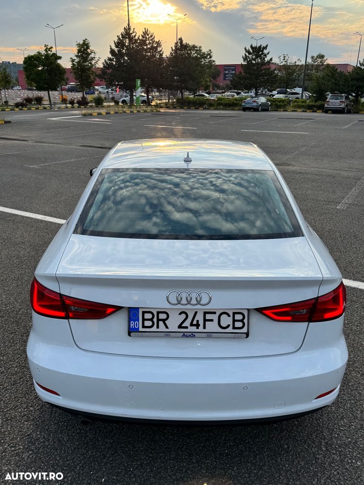 Audi A3 Limuzina 1.6 TDI clean Stronic Ambiente - 7