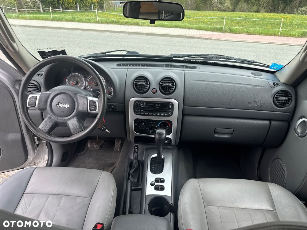 Jeep Cherokee 2.8 CRD Automatik Limited - 23