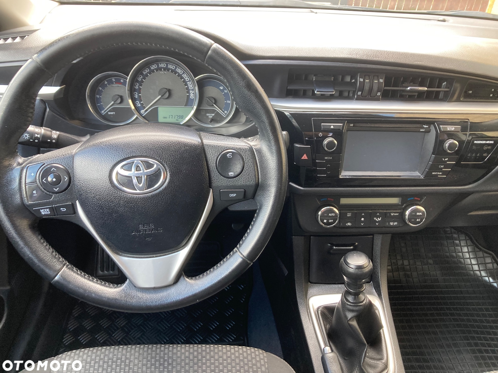 Toyota Corolla 1.4 D-4D Premium - 6
