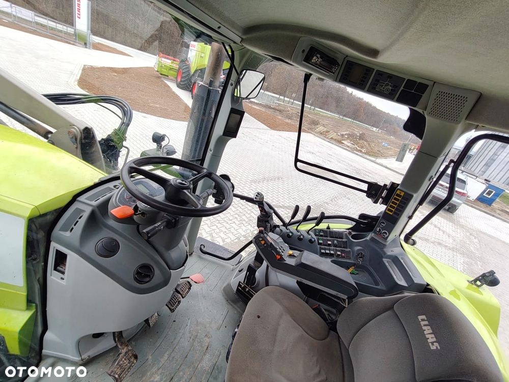 Claas ARION 640 - 11