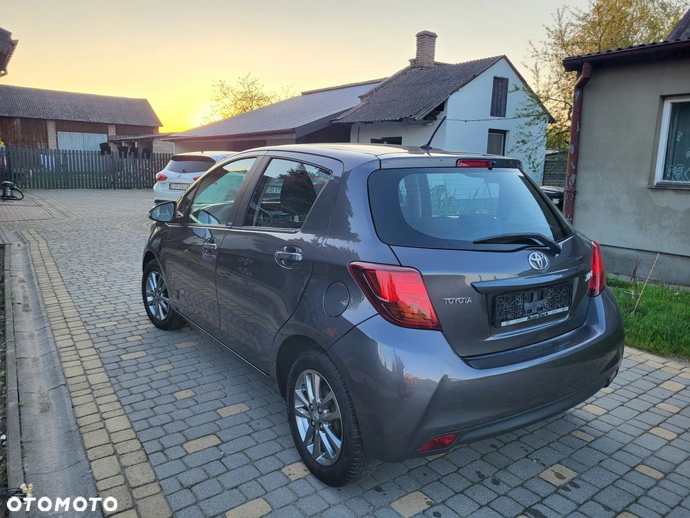 Toyota Yaris 1.33 Premium - 34