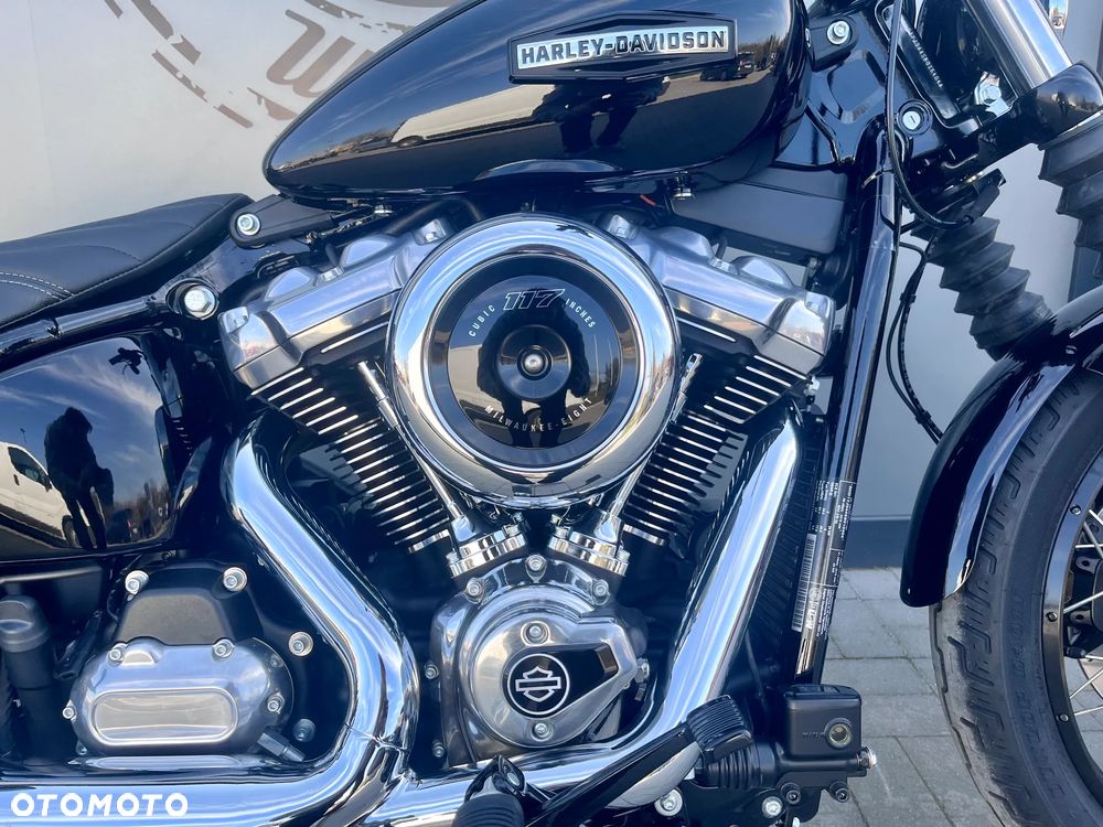 Harley-Davidson Softail Street Bob - 5