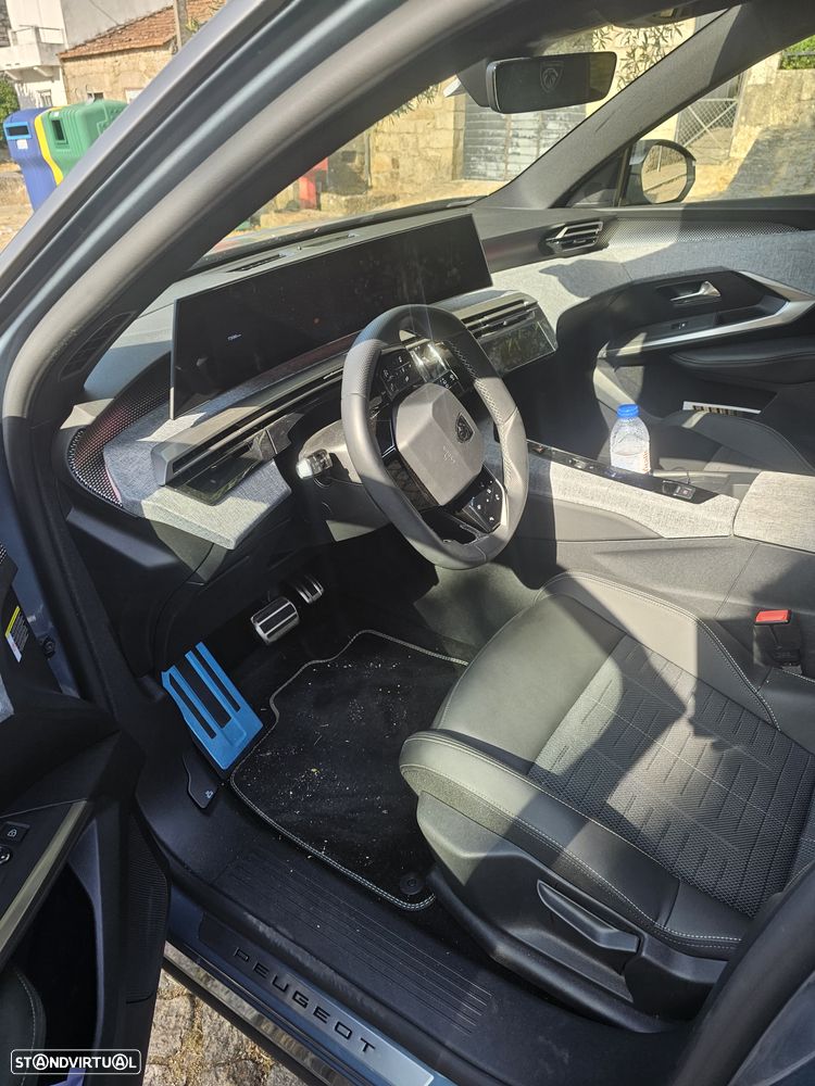 Peugeot 5008 1.2 Hybrid GT e-DCS6 - 17