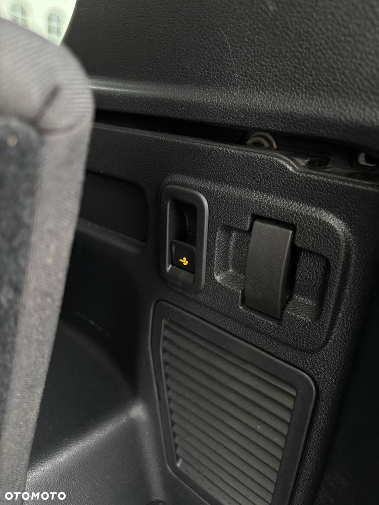 Volkswagen Touran 2.0 TDI SCR DSG Highline - 14