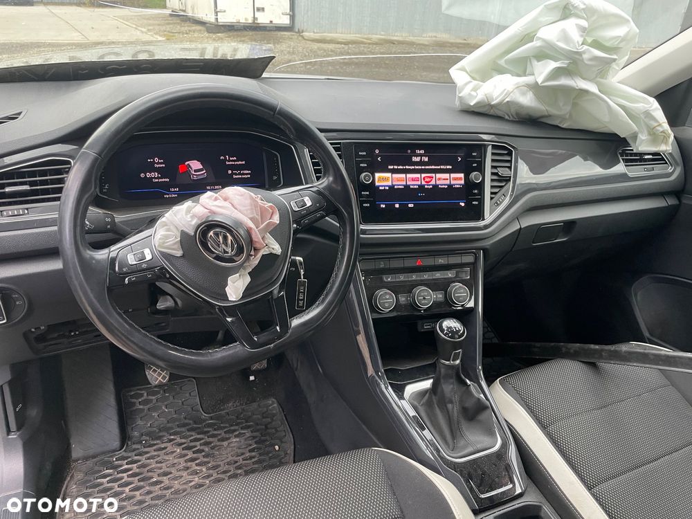 Volkswagen T-Roc - 14