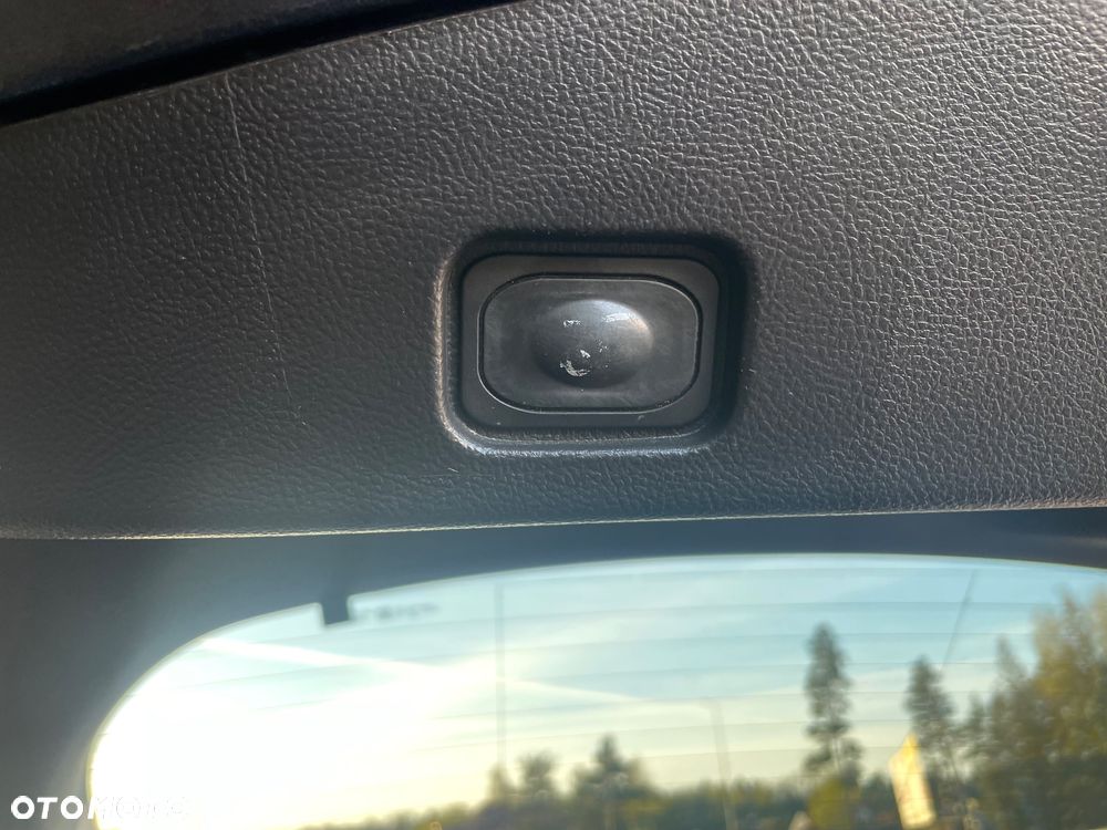 Ford Mondeo 2.0 TDCi Allrad Titanium - 32