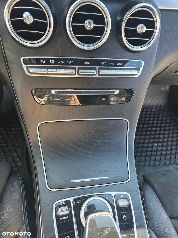 Mercedes-Benz GLC - 17