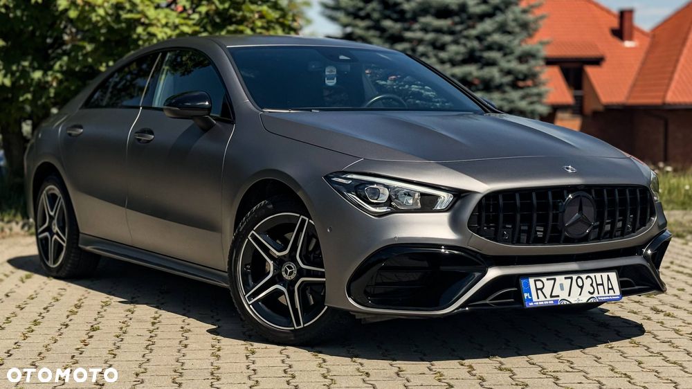 Mercedes-Benz CLA 250 e 8G-DCT AMG Line - 3