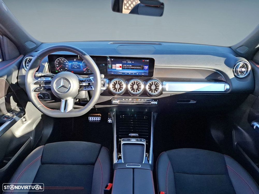 Mercedes-Benz GLB 180 d AMG Line - 12
