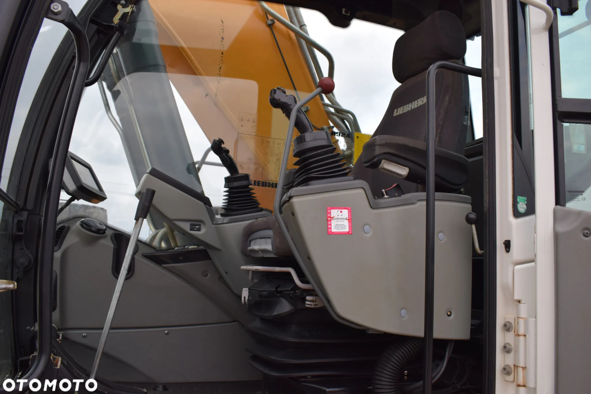 Liebherr R924 Rok 2014 - 5