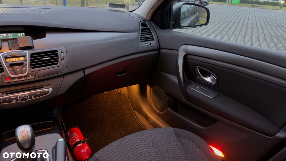 Renault Laguna 2.0 DCi FAP Expression - 25