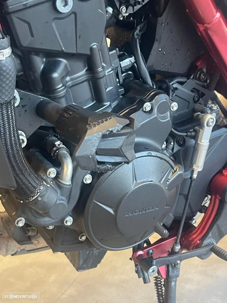 Honda Hornet 750 - 2