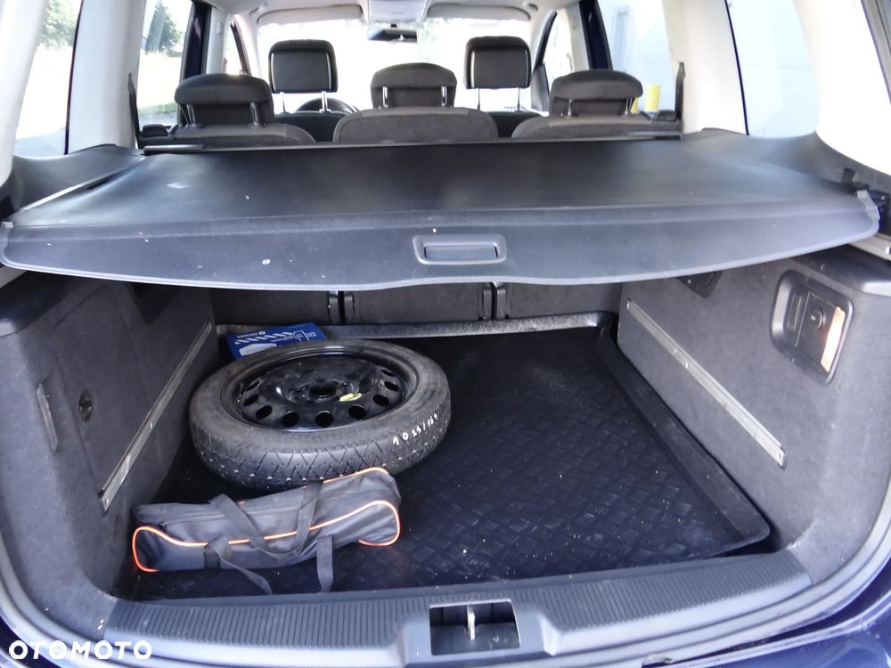 Volkswagen Sharan - 15