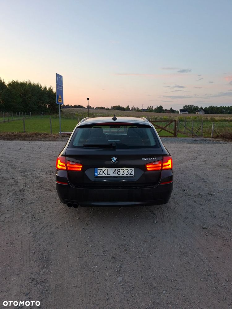BMW Seria 5 520d - 2